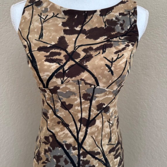 BCBG MaxAzria Sleeveless Dress with jacket size 2 Brown Autumn pattern - Picture 6 of 7